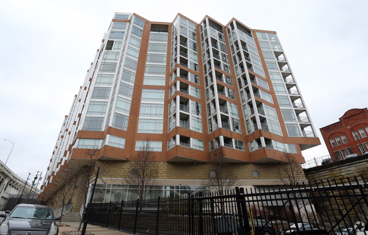 Stonebridge Towers Apartments Cleveland, OH