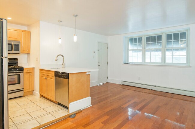 Building Photo - 2531 Lombard St