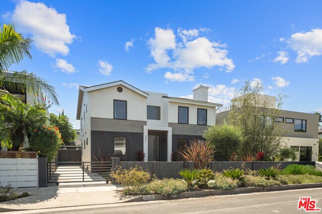 Foto del edificio - 3207 Thatcher Ave