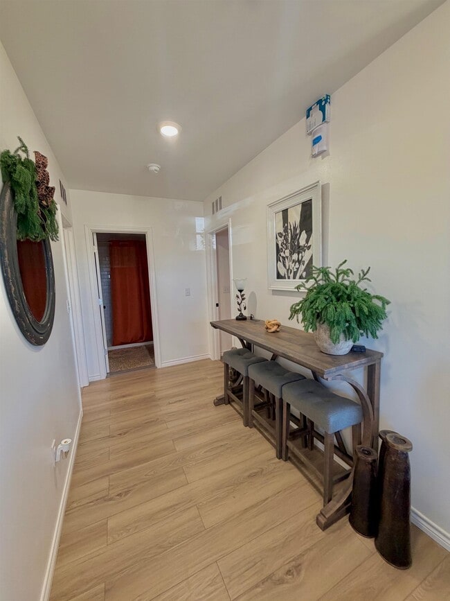 Foto del edificio - 404 W Haynie St