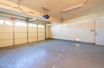 Building Photo - 981 Purdue Cir