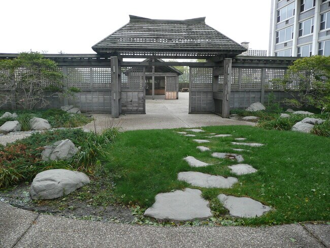 Building Photo - 4250 N Marine Dr