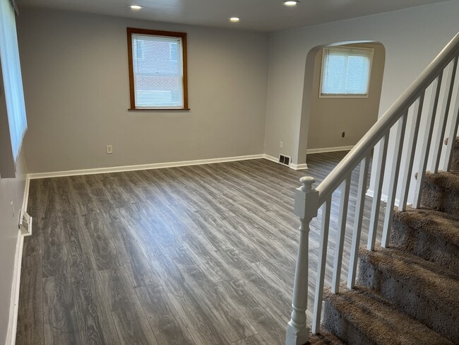 Photo - 3355 Mill Rd House