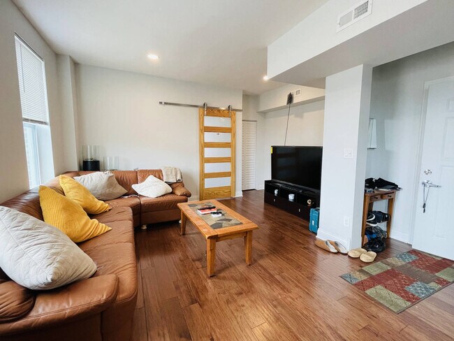 Foto del edificio - 3739 S Wood St