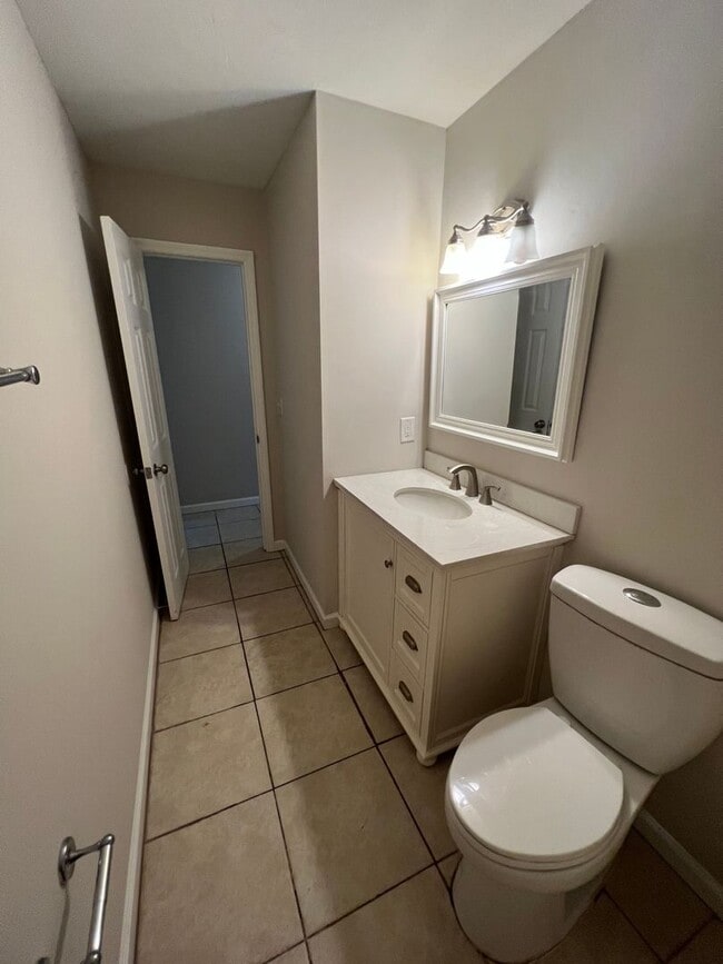 Photo - 1836 W Tharpe St Apartment