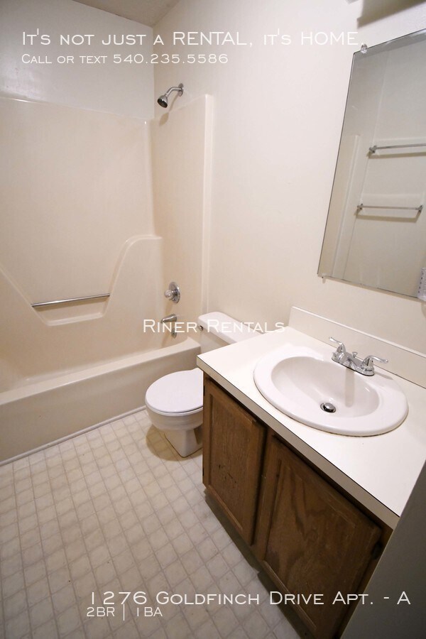 Building Photo - 1276 Goldfinch Dr