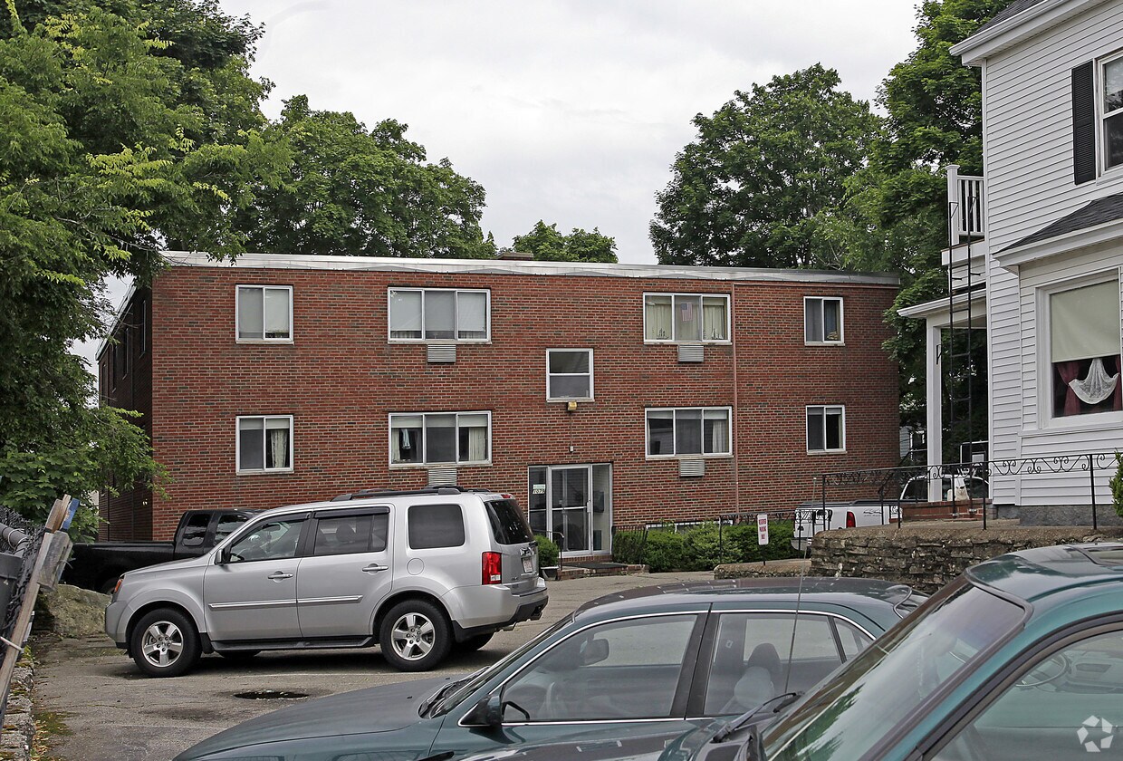 Building Photo - 1075-1079 Washington St