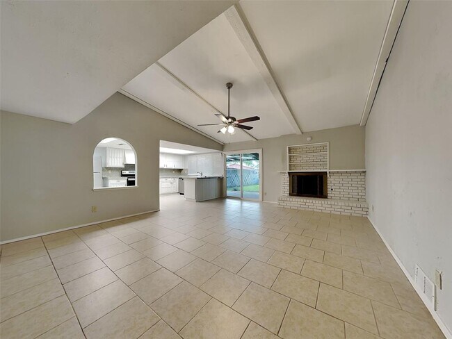 Foto del edificio - 3 BR/2BA | Renovated Single Family Home | Gated backyard