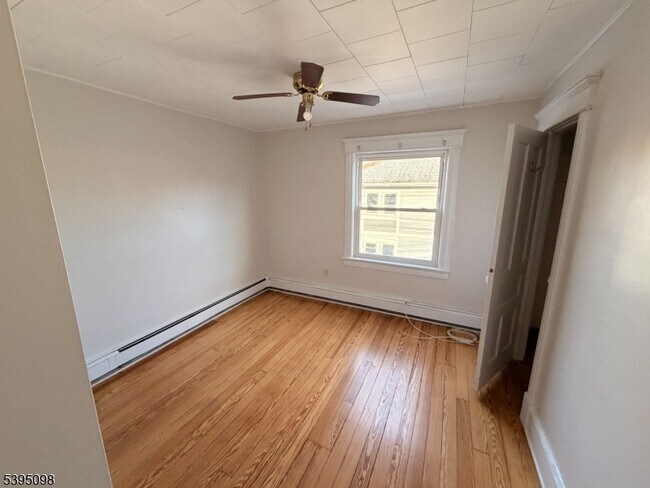 Foto del edificio - 38 Morris Ave