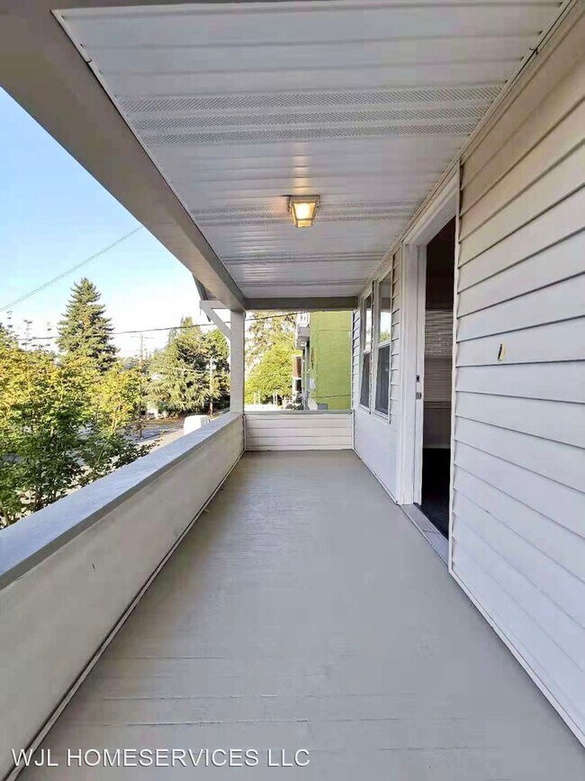 Foto del edificio - 4 br, 2 bath House - 55 W Dravus St