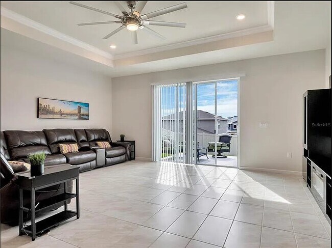Building Photo - 7635 Taormina Way