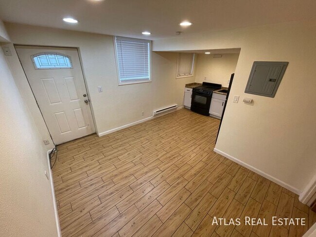 Foto del edificio - 1 bed, 1 bath in Ruby Hill! Blocks from Ru...