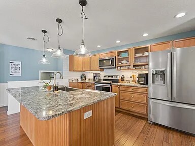 Foto principal - 14618 W Washington Center Rd