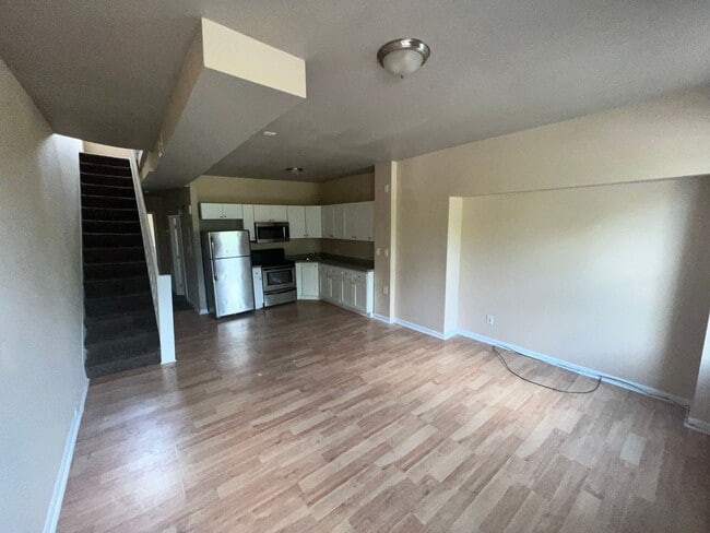 Building Photo - 3329 Ridge Ave