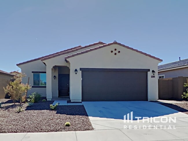 Building Photo - 21407 W Alvarado