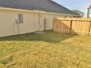 Building Photo - 5506 Paiges Way