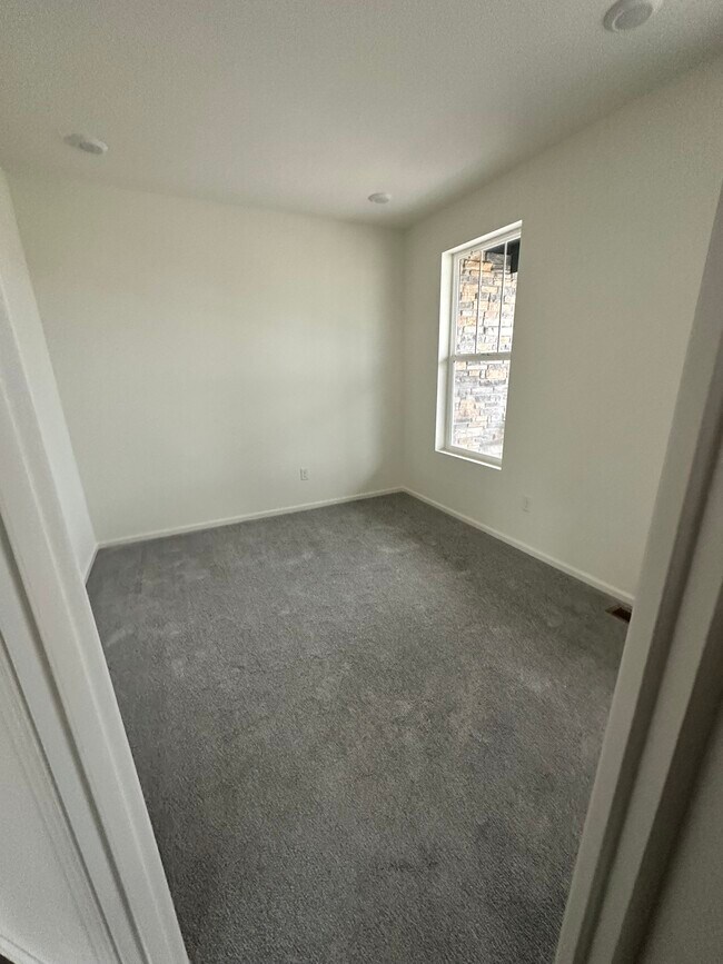 Foto del edificio - 21248 E 63rd Ave