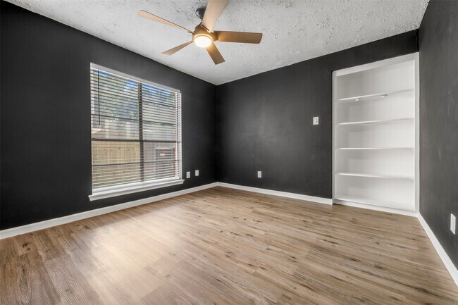 Foto del edificio - 25306 Mill Pond Ln