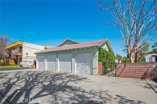 Foto del edificio - 7020 Kester Ave