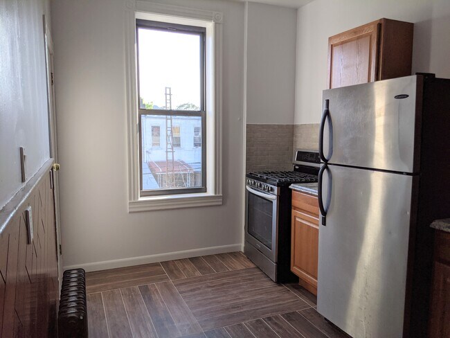 Foto del edificio - 624 46th St