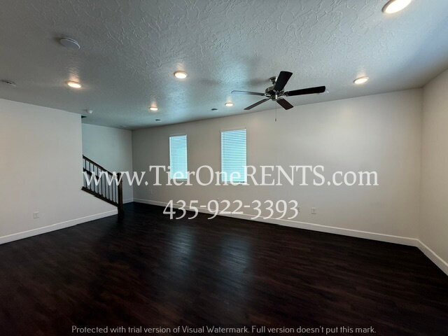 Building Photo - NO DEPOSIT option available for qualified renters with Obligo!