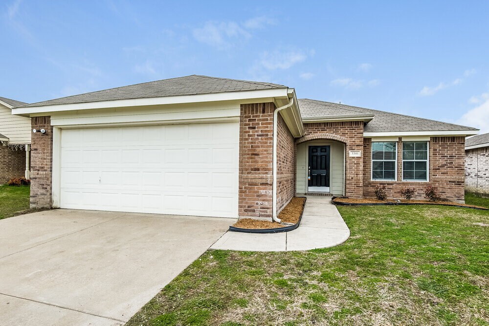 Foto principal - 3301 Royal Crest Dr