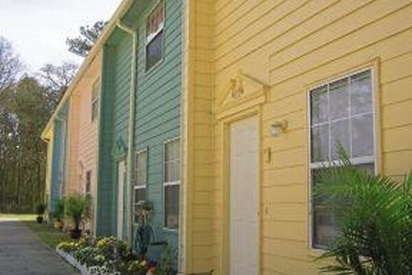 Building Photo - Greenbriar Townhomes