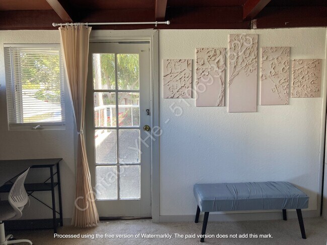 Foto del edificio - 3421 Belmont Ave