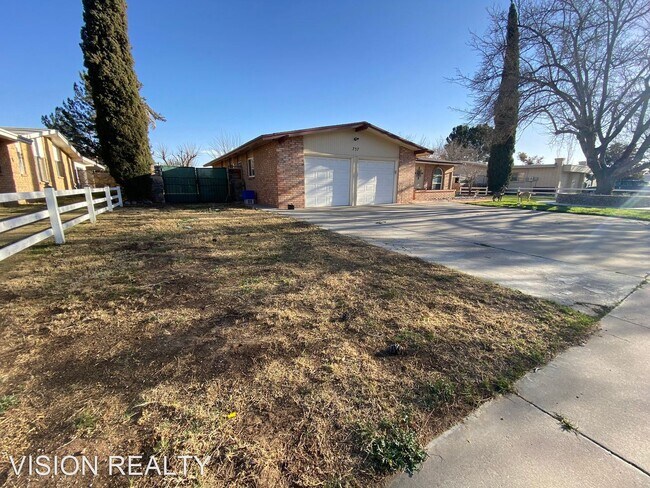 Building Photo - 4 br, 2 bath House - 757 Quinta Luz Cir.