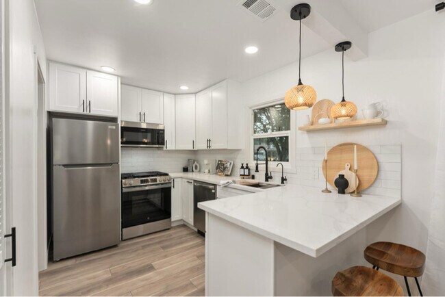 Foto del edificio - 5370 Moddison Ave