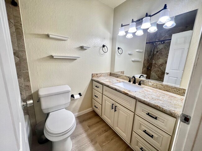 Foto del edificio - 2742 Oak Rd