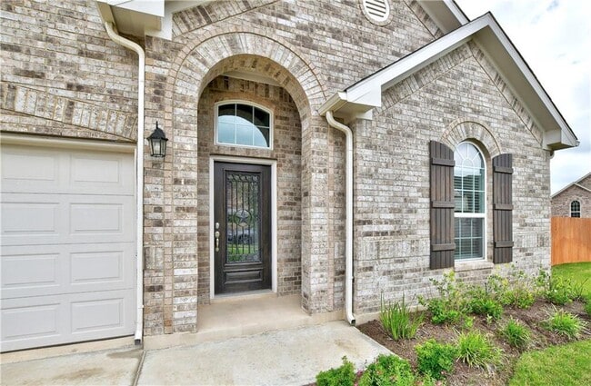 Building Photo - 1165 Leadtree Loop