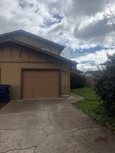 Building Photo - 239-241 S 40th Pl