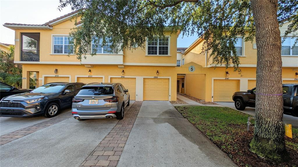 Primary Photo - 2749 Oakwater Dr