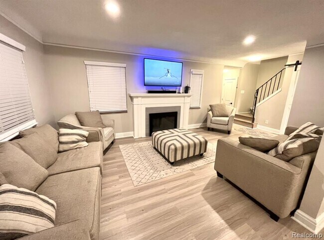 Foto del edificio - 5477 Steadman St