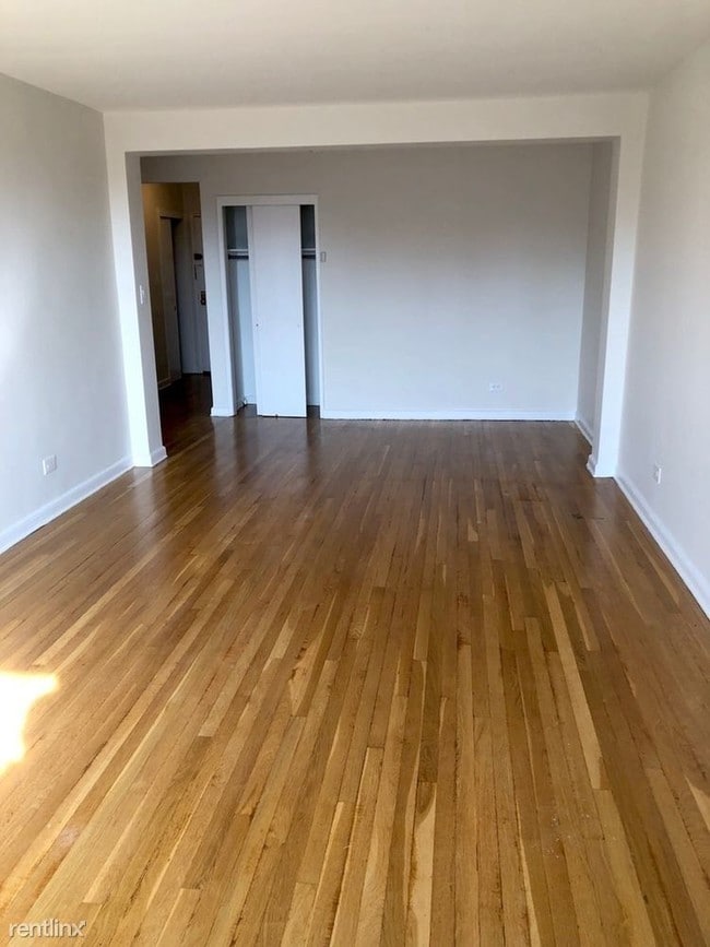 Building Photo - 1 br, 1 bath  - 3565 86th St 6B