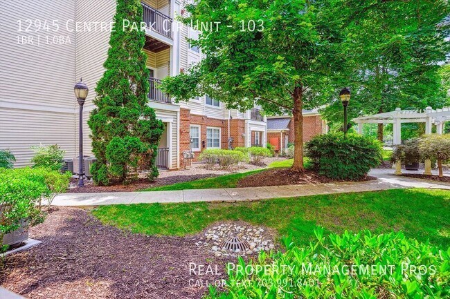 Building Photo - 12945 Centre Park Cir