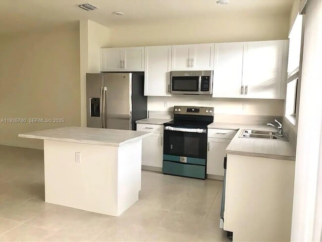 Building Photo - 3276 W 106th Terrace