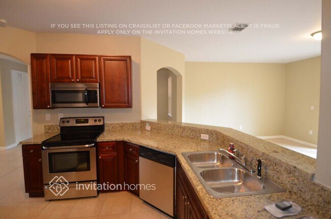Building Photo - 11260 NW 74th Terrace