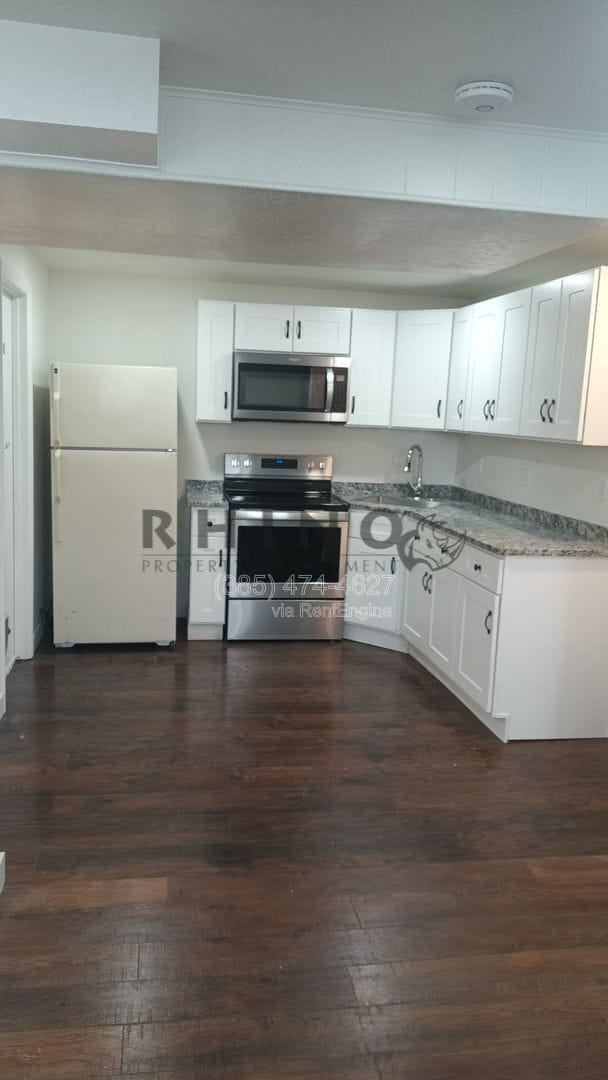 Building Photo - 983 E Dry Gulch Cir