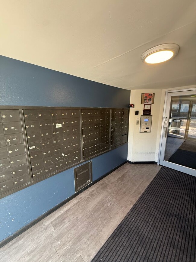 Interior Photo - Allen House Apartments