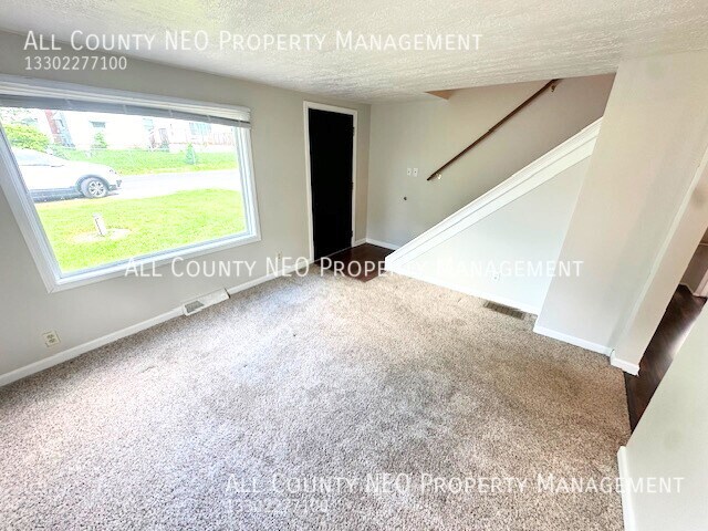 Foto del edificio - 3 Bedroom, 1 Bath SFH in Akron!
