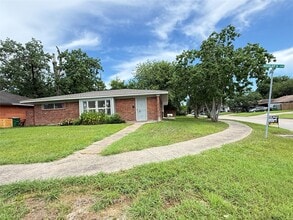 Building Photo - 1434 Marleen St