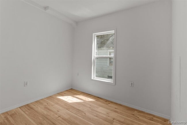 Building Photo - 14875 Dolphin St