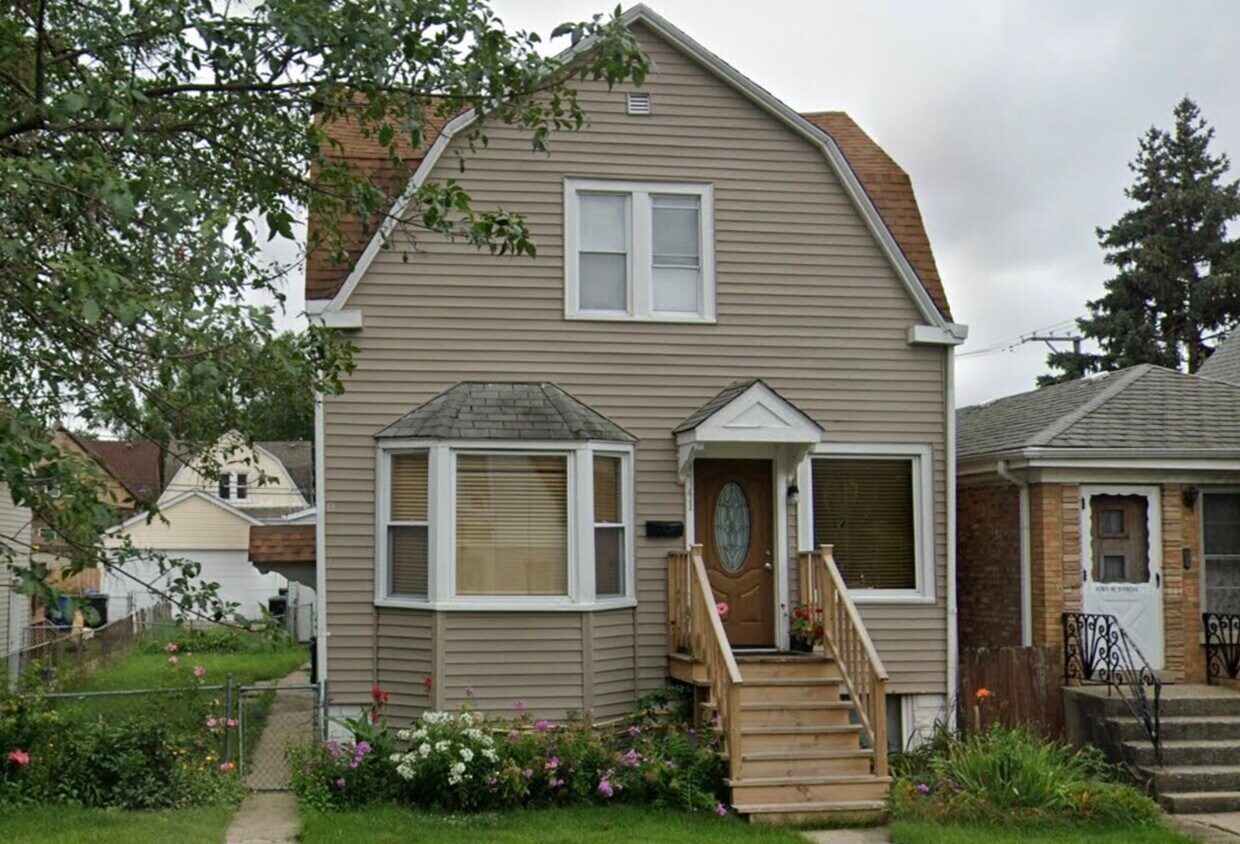 Foto principal - 4741 W Byron St