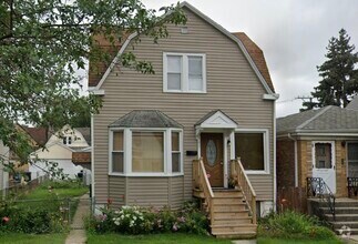 Building Photo - 4741 W Byron St