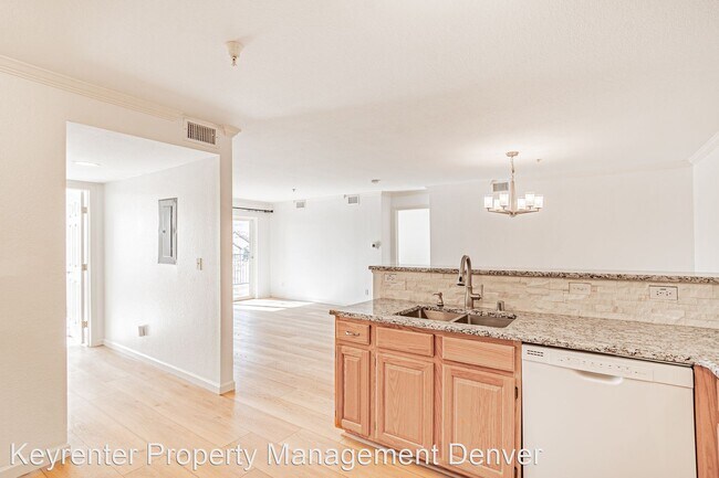 Foto del edificio - 2 br, 2 bath House - 12208 W Dorado Pl Uni...