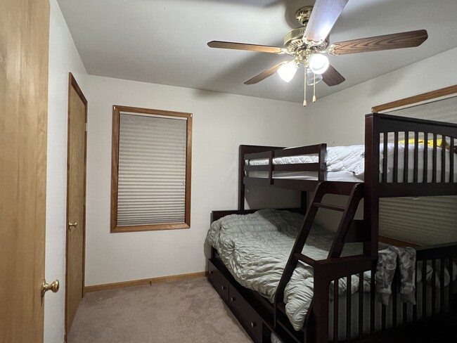 Building Photo - 3124 Snowdon Dr