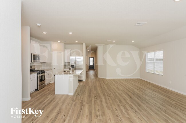 Foto del edificio - 31773 Untrodden Way