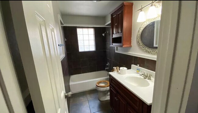 Foto del edificio - Pre-Leasing 5 Bedroom